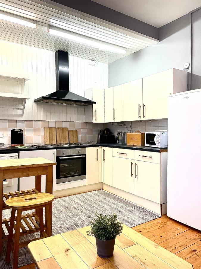 Lothian Road - Castle View Apartment 爱丁堡 外观 照片